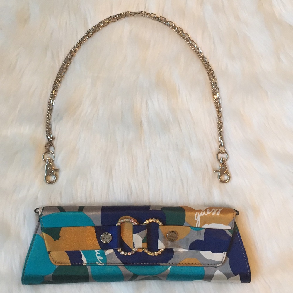 Unique & Luxe Guess Clutch